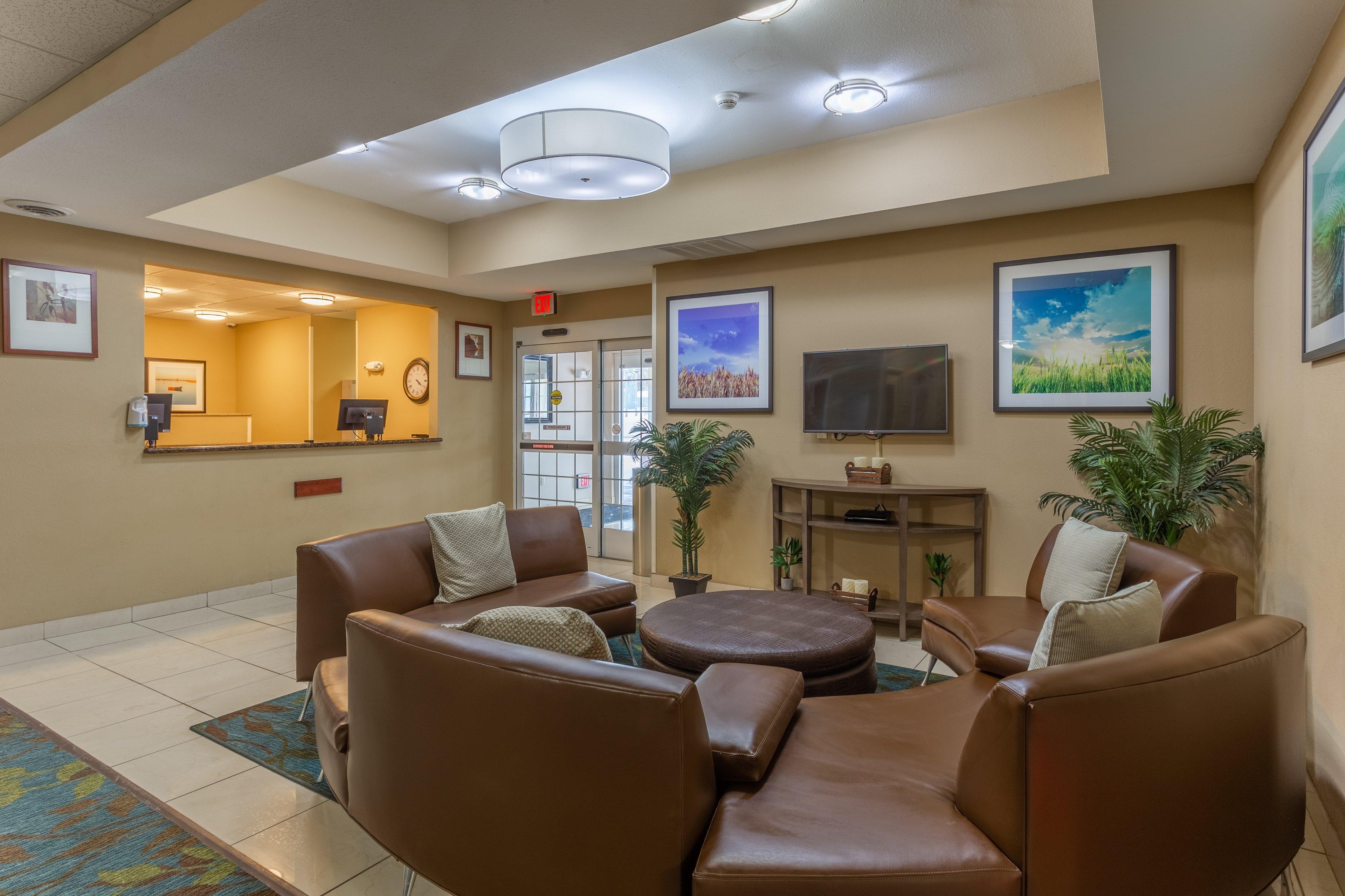 Candlewood Suites South Bend Airport, An Ihg Hotel Екстер'єр фото