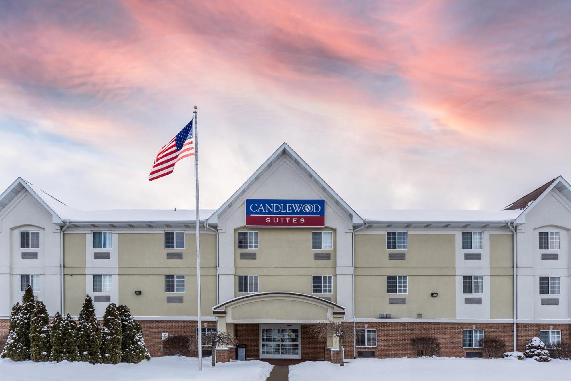 Candlewood Suites South Bend Airport, An Ihg Hotel Екстер'єр фото